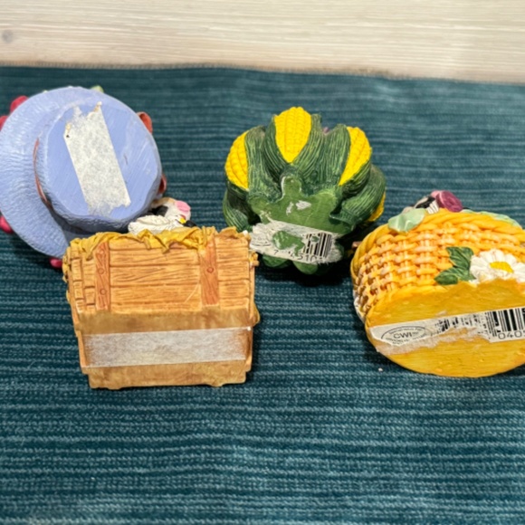 Vtg Mary Moo Moos On Springs Special Issue for CWI Trade Marked (4)(Retired Item - Picture 5 of 8